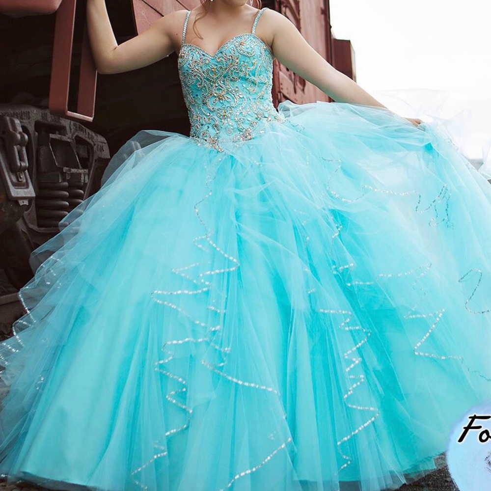 Sweet Sixteen Dress